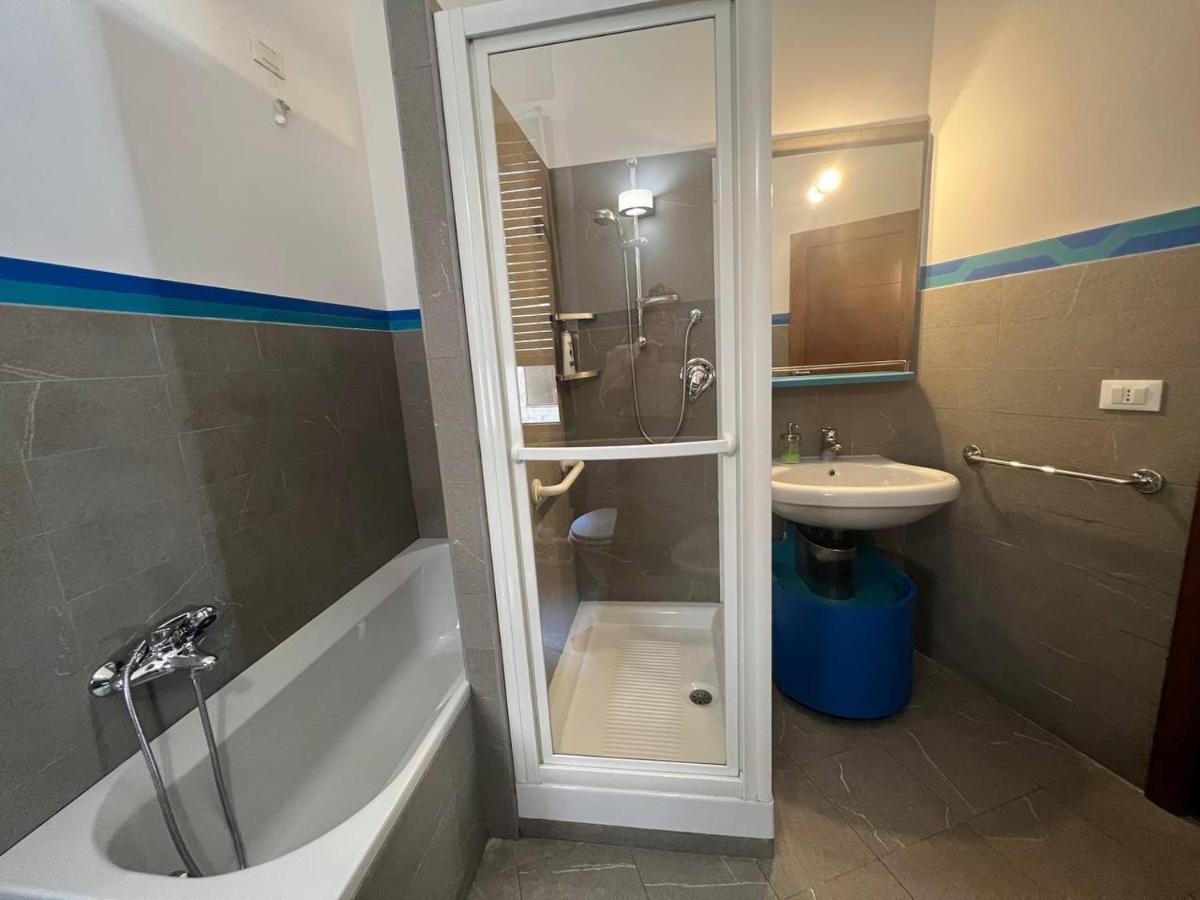 A Casa Di Nonna Apartment Пескара Екстериор снимка