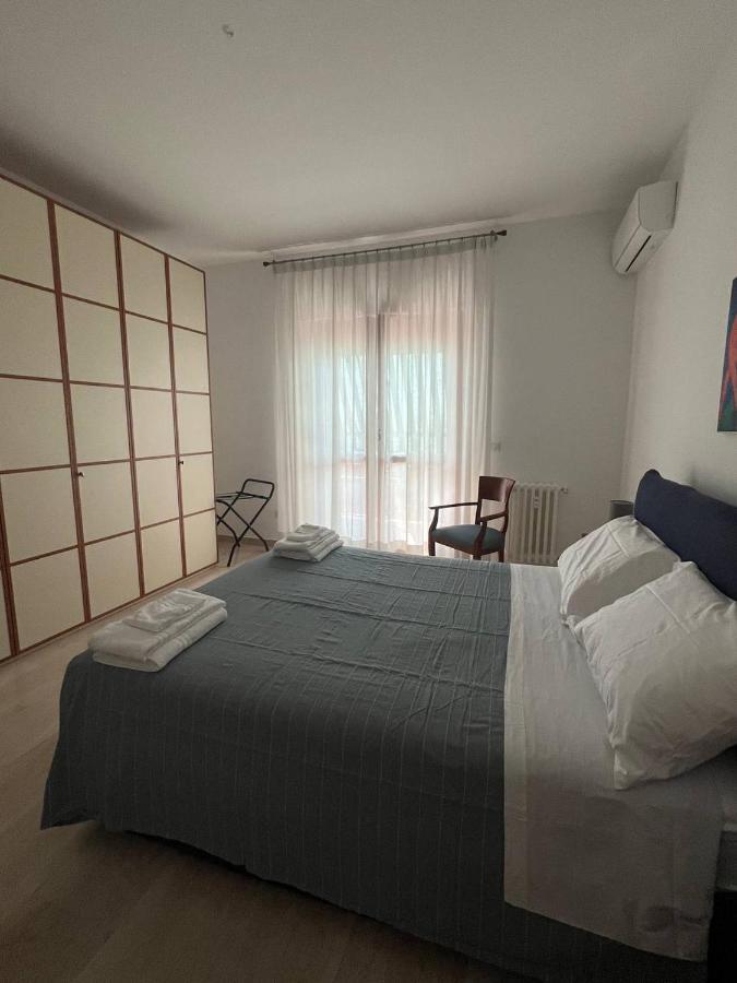 A Casa Di Nonna Apartment Пескара Екстериор снимка
