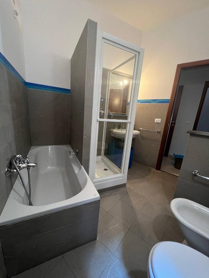 A Casa Di Nonna Apartment Пескара Екстериор снимка